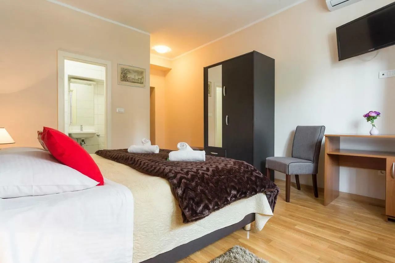 Golden Split Rooms Croatia