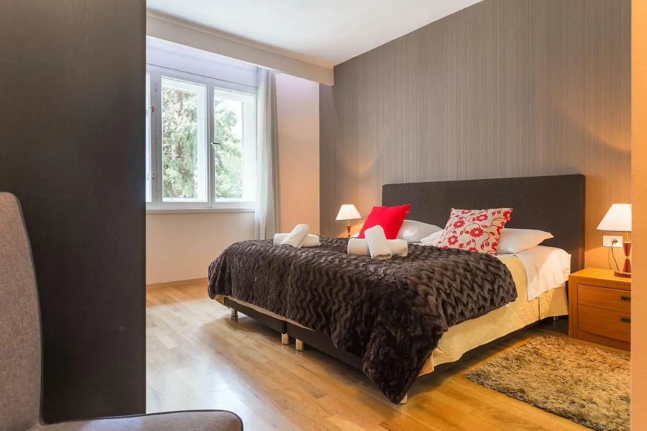 Golden Split Rooms