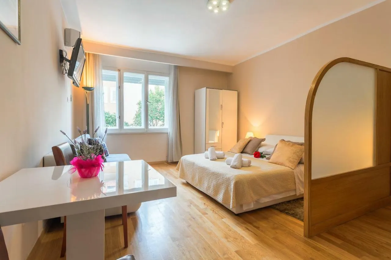 Golden Split Rooms Croatia