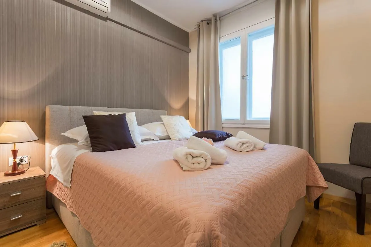 Golden Split Rooms Guest house